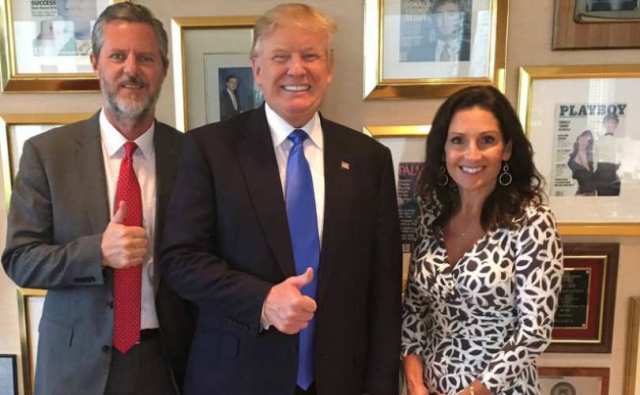 Trump_Falwell_810_500_55_s_c1.jpg